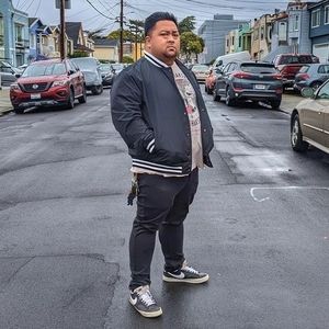 Meet your Posher, Bruce